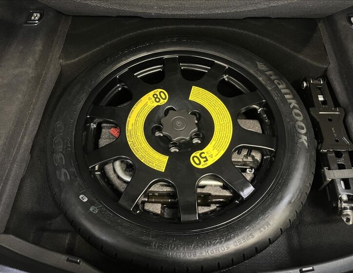 Audi S8 Sedan 4,0 l 420 kw