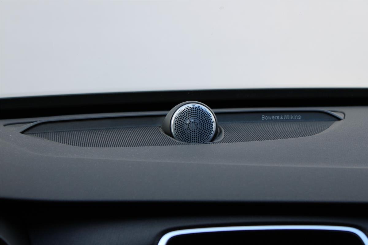 Volvo XC90 SUV / Terénní 2,0 l 165 kw