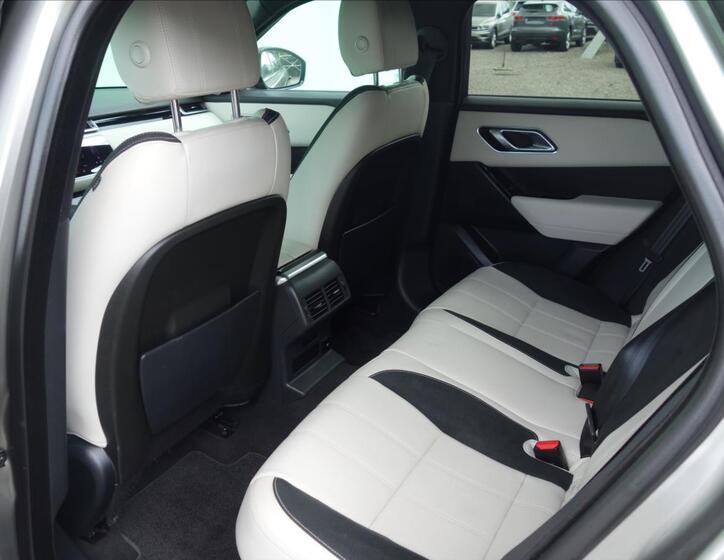 Land Rover Range Rover Velar 40