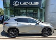 Lexus NX 450h+ SUV / Terénní 2,5 l 227 kw