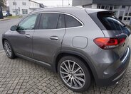 Mercedes-Benz GLA SUV 2,0 l 165 kw
