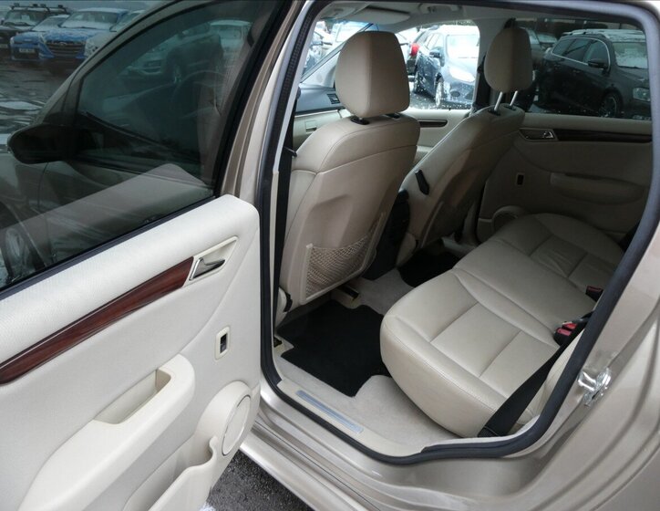 Mercedes-Benz Třídy B Hatchback 2,0 l 80 kw