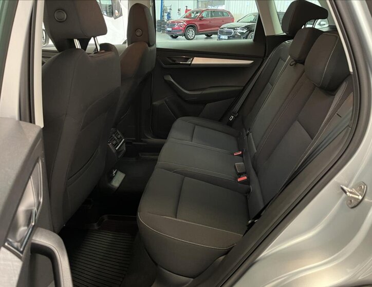 Škoda Karoq SUV 1,5 l 110 kw