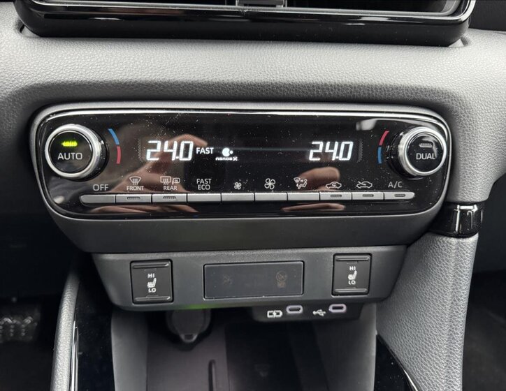 Toyota Yaris Hatchback 1,5 l 68 kw