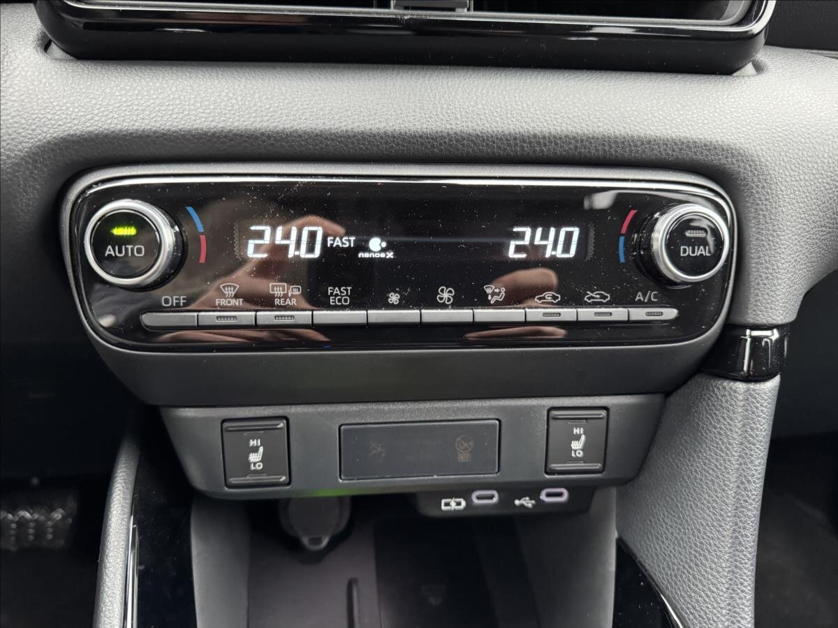 Toyota Yaris Hatchback 1,5 l 68 kw