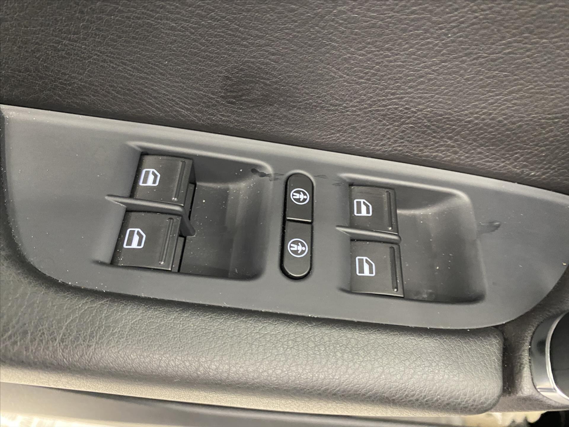 Volkswagen Touareg Kombi 3,0 l 193 kw