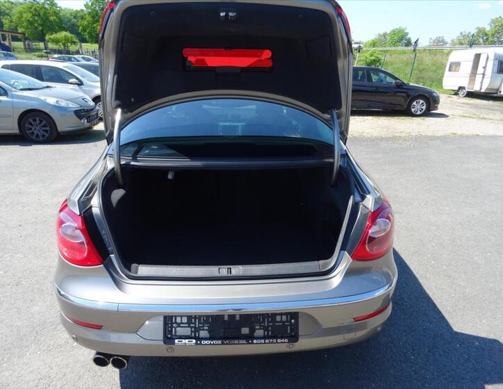 Volkswagen Passat CC 16