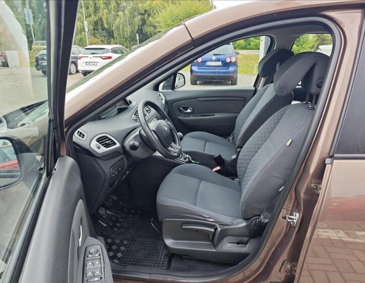 Renault Grand Scénic 10