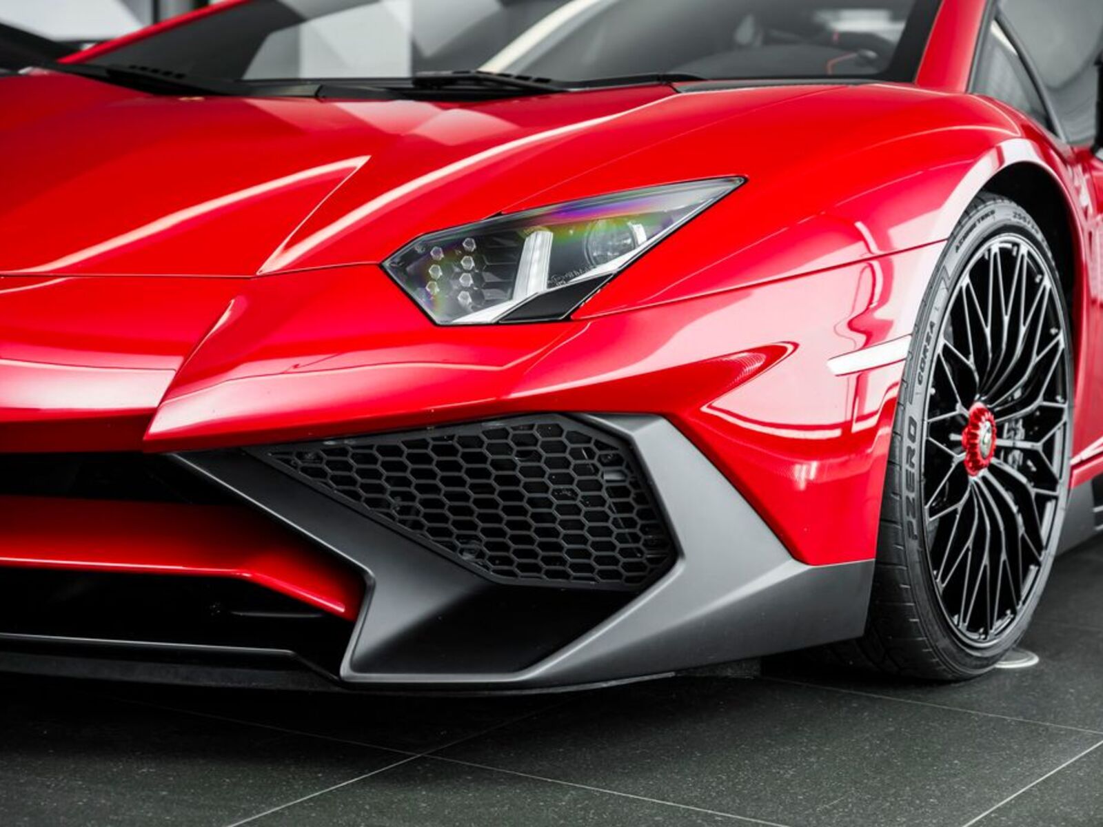 Lamborghini Aventador 24