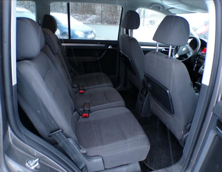 Volkswagen Touran Kombi 1,4 l 103 kw