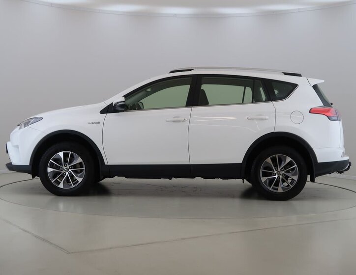 Toyota RAV4 SUV / Terénní 2,5 l 114 kw