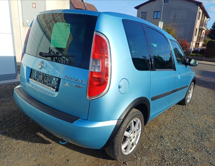Škoda Roomster 4