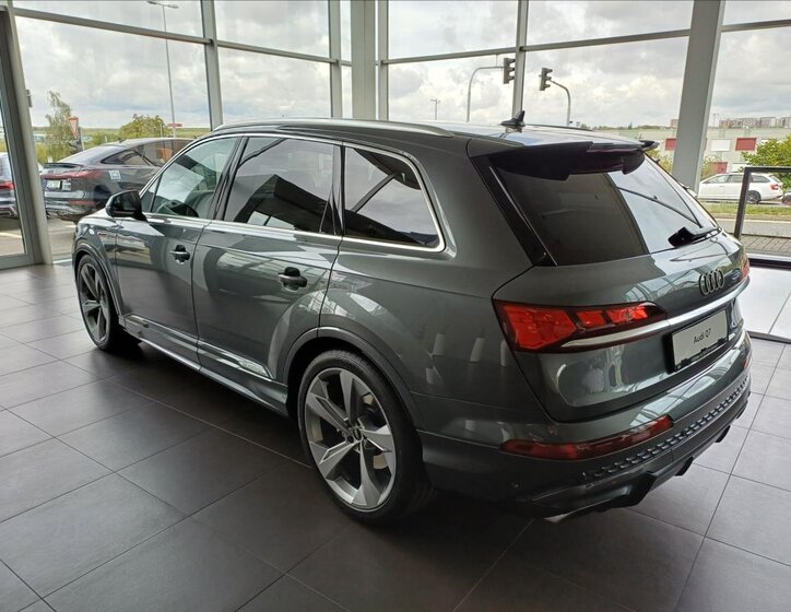 Audi Q7 SUV 3,0 l 210 kw