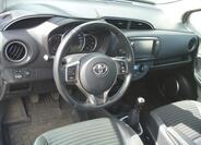 Toyota Yaris 10