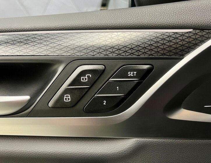 BMW X3 SUV / Terénní 2,0 l 140 kw