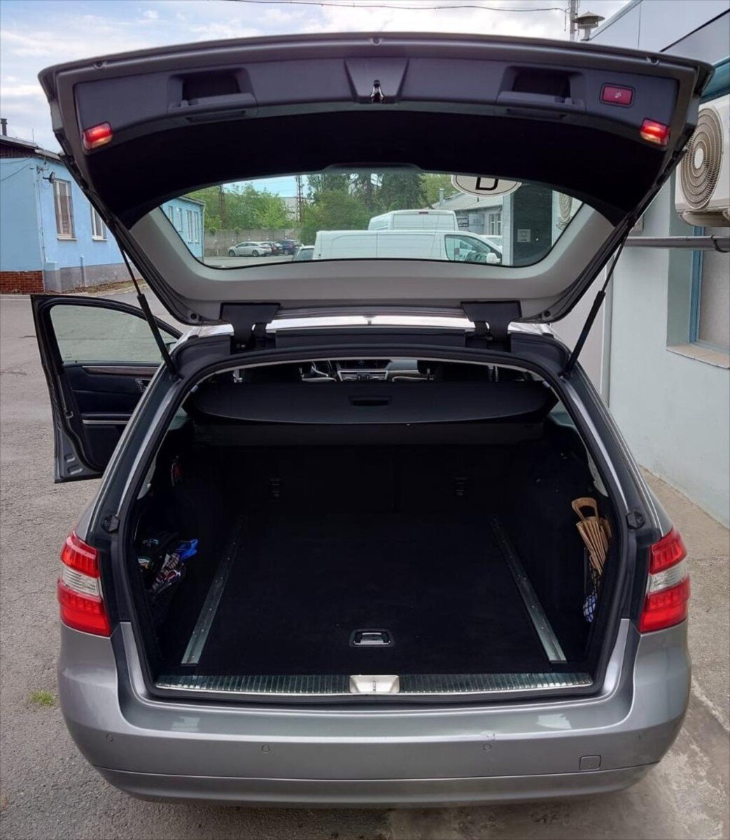 Mercedes-Benz Třídy E Kombi 0,0 0