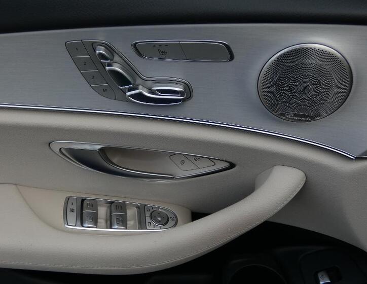 Mercedes-Benz Třídy E 9