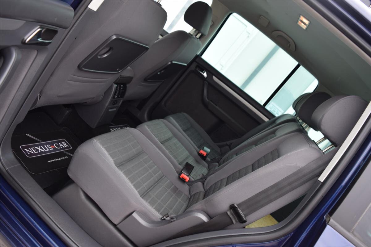 Volkswagen Touran Kombi 1,4 l 103 kw