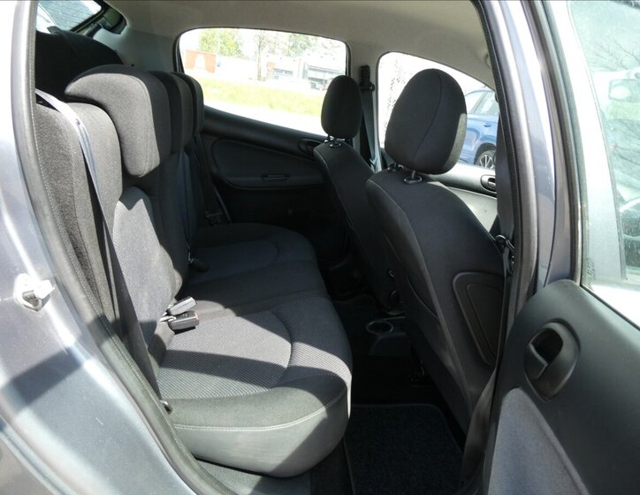 Peugeot 206 Hatchback 1,4 l 54 kw