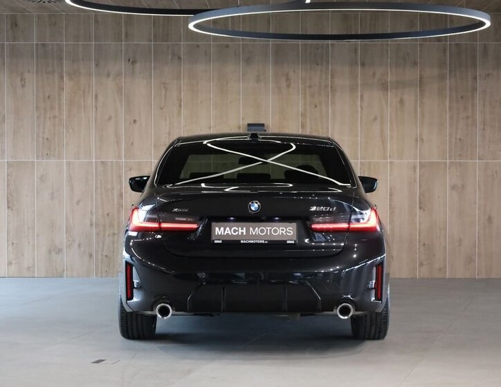BMW Řada 3 Sedan / Limuzína 2,0 l 140 kw