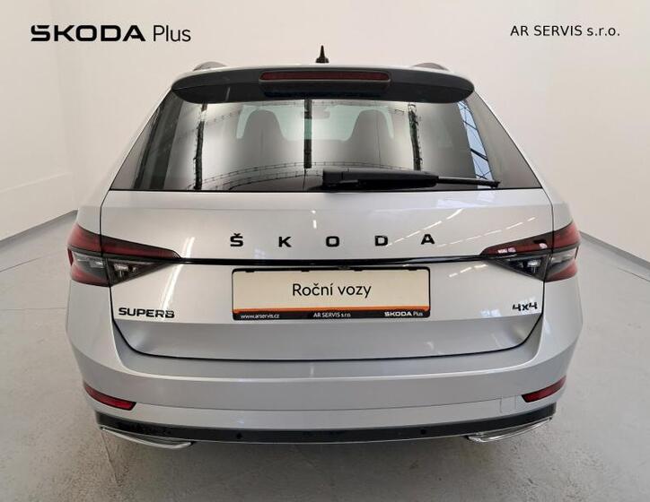 Škoda Superb 9