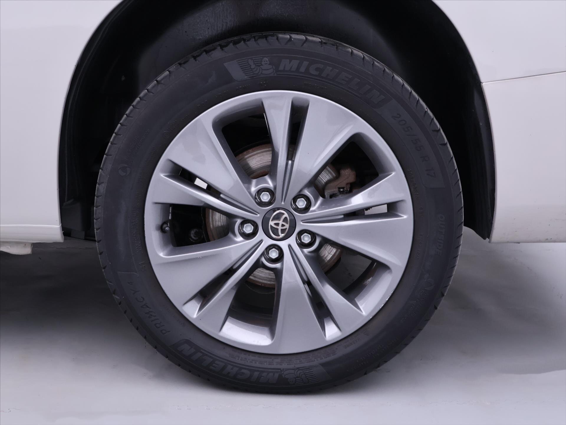 Toyota ProAce City Verso MPV 1,2 l 81 kw