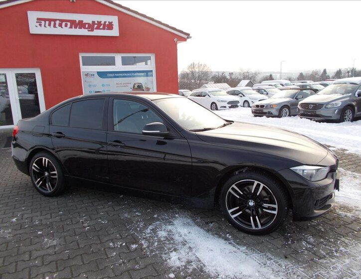 BMW Řada 3 8