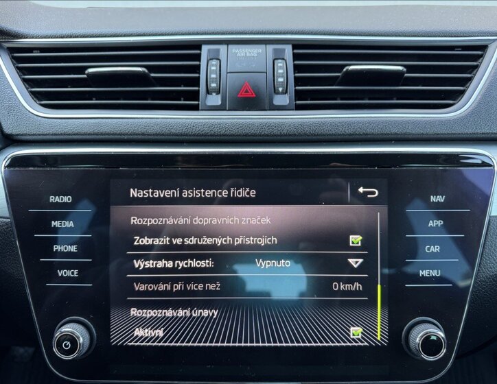 Škoda Superb Sedan / Limuzína 2,0 l 140 kw