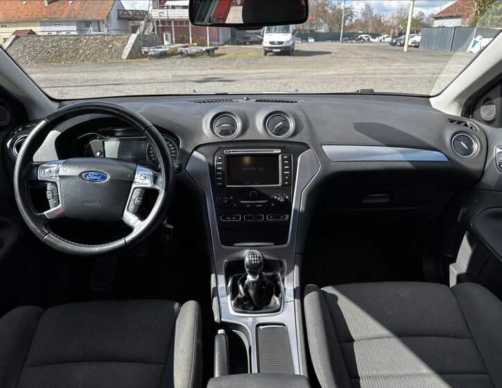 Ford Mondeo Kombi 2,0 l 103 kw