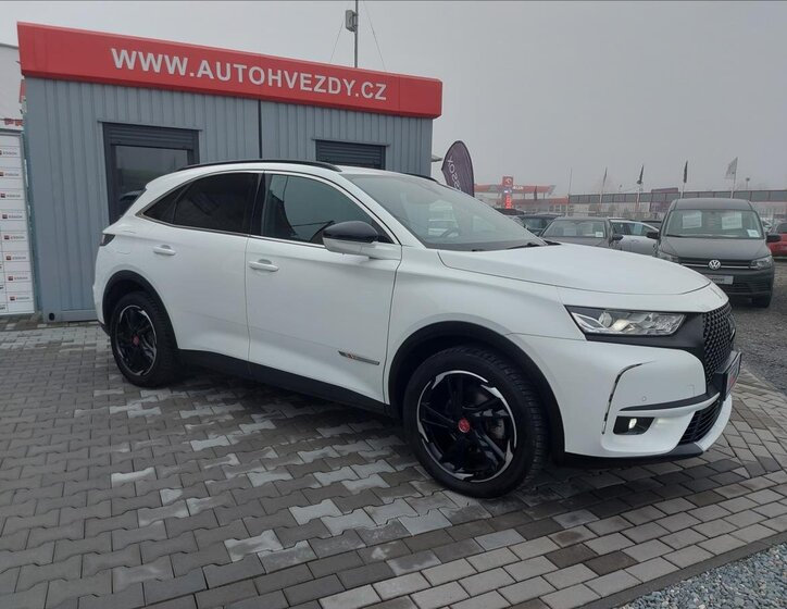 DS Automobiles DS7 Crossback SUV / Terénní 1,6 l 133 kw