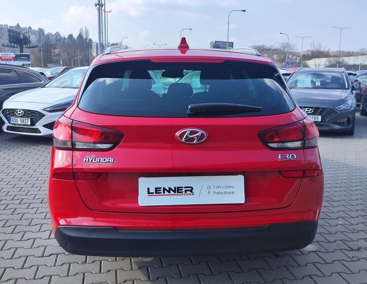 Hyundai i30 Kombi 1,4 l 103 kw