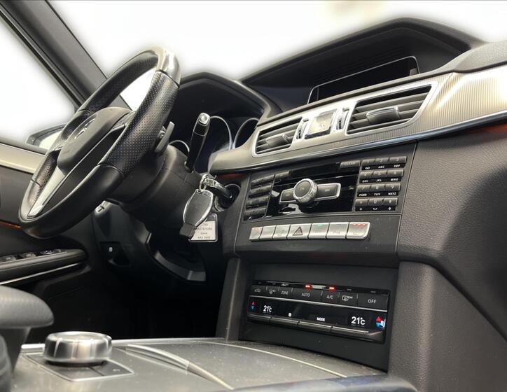 Mercedes-Benz Třídy E 16