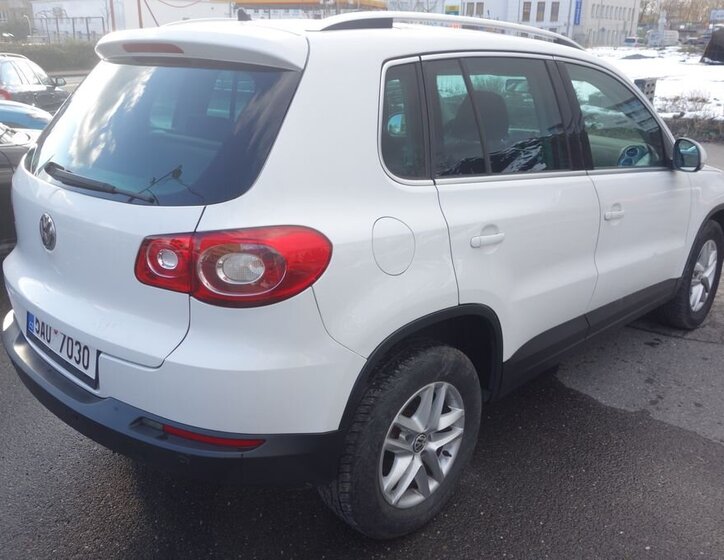 Volkswagen Tiguan 5