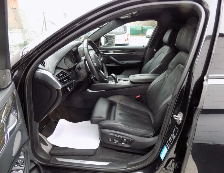 BMW X6 13