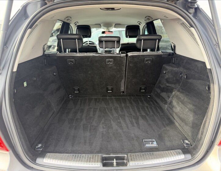 Mercedes-Benz Třídy M Kombi 3,0 l 165 kw