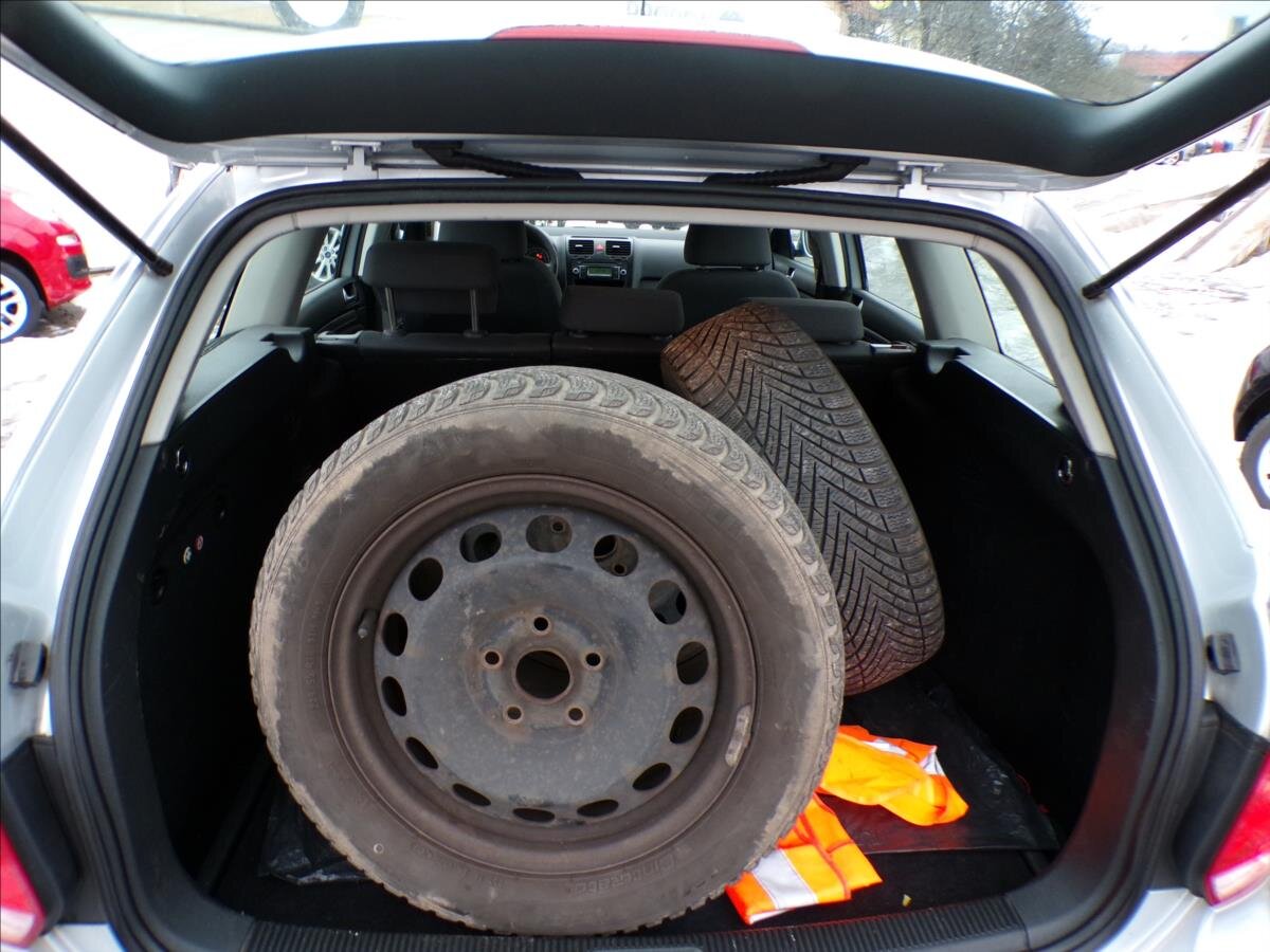 Volkswagen Golf Kombi 1,9 l 77 kw