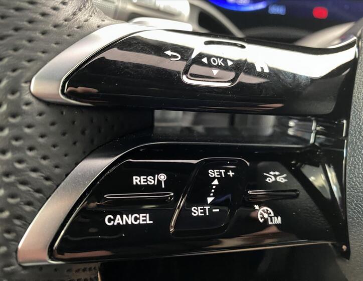 Mercedes-Benz EQS 13