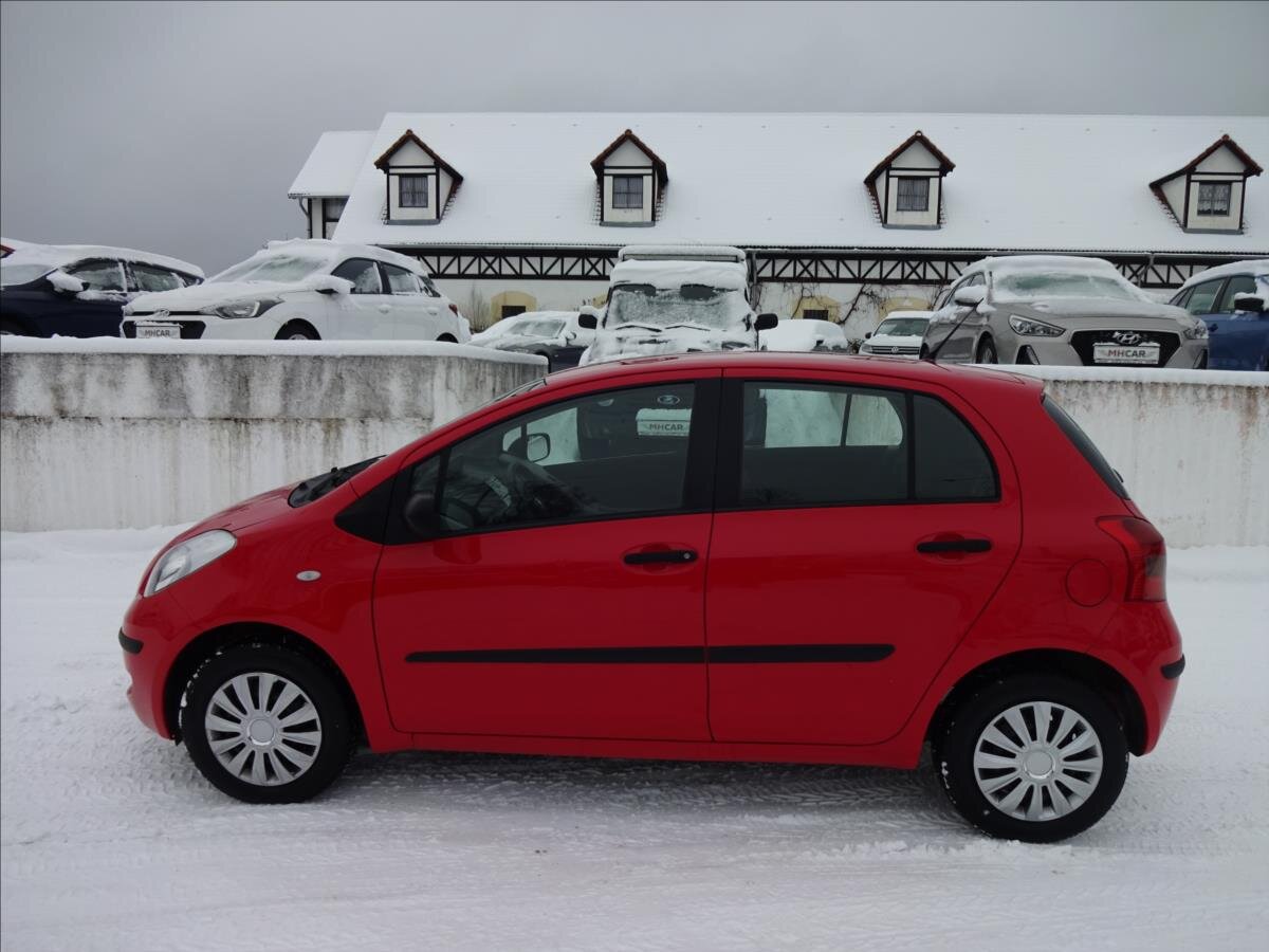 Toyota Yaris Hatchback 998,0 51 kw