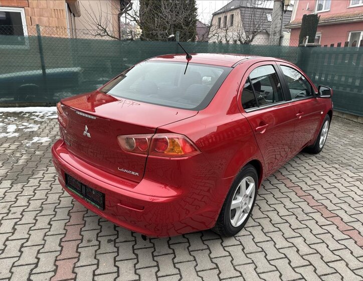 Mitsubishi Lancer Sedan 1,8 l 105 kw