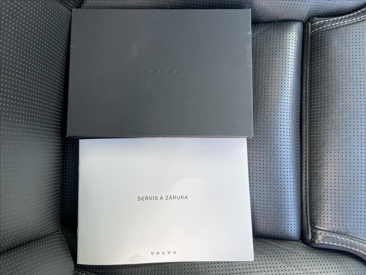 Volvo XC90 SUV 2,0 l 173 kw