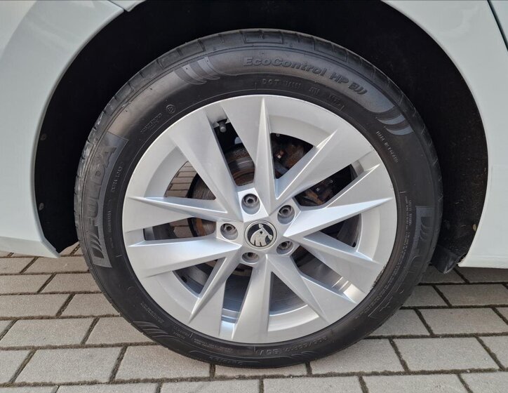 Škoda Octavia Kombi 2,0 l 85 kw