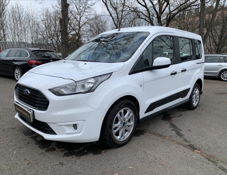 Ford Tourneo Connect 1
