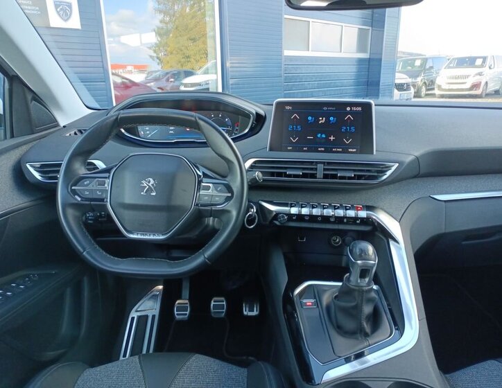 Peugeot 3008 SUV / Terénní 1,6 l 88 kw