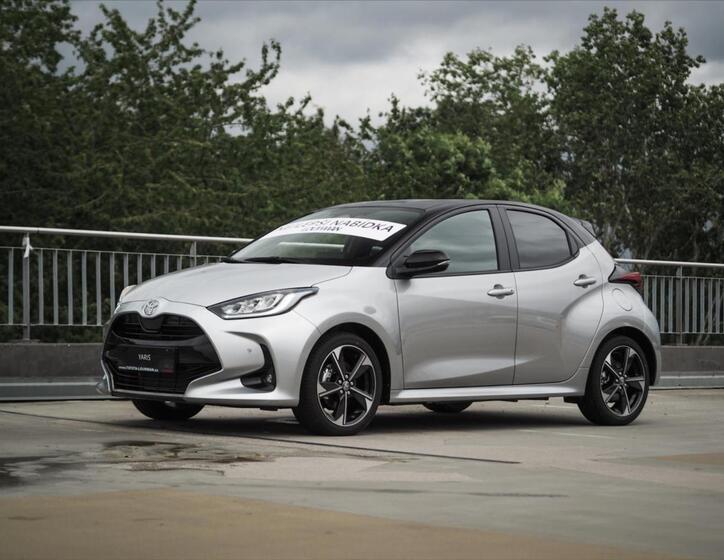 Toyota Yaris 1