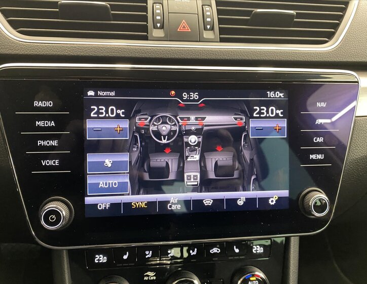 Škoda Superb Liftback 2,0 l 140 kw