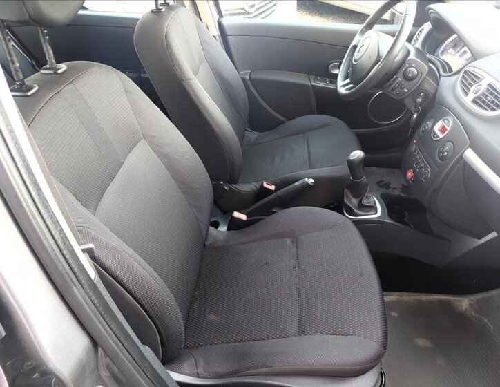 Renault Clio Kombi 1,1 l 74 kw