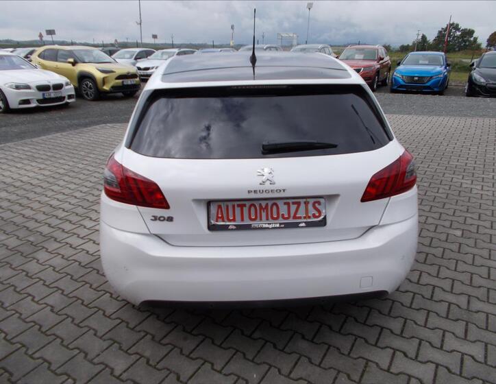 Peugeot 308 10