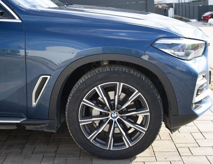 BMW X5 SUV 3,0 l 195 kw