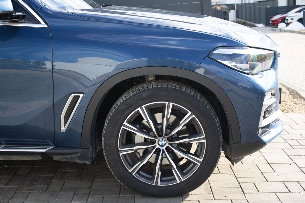 BMW X5 SUV 3,0 l 195 kw