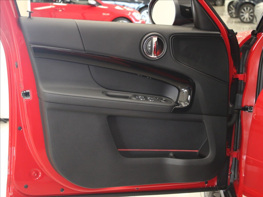 Mini Countryman SUV / Terénní 1,5 l 100 kw